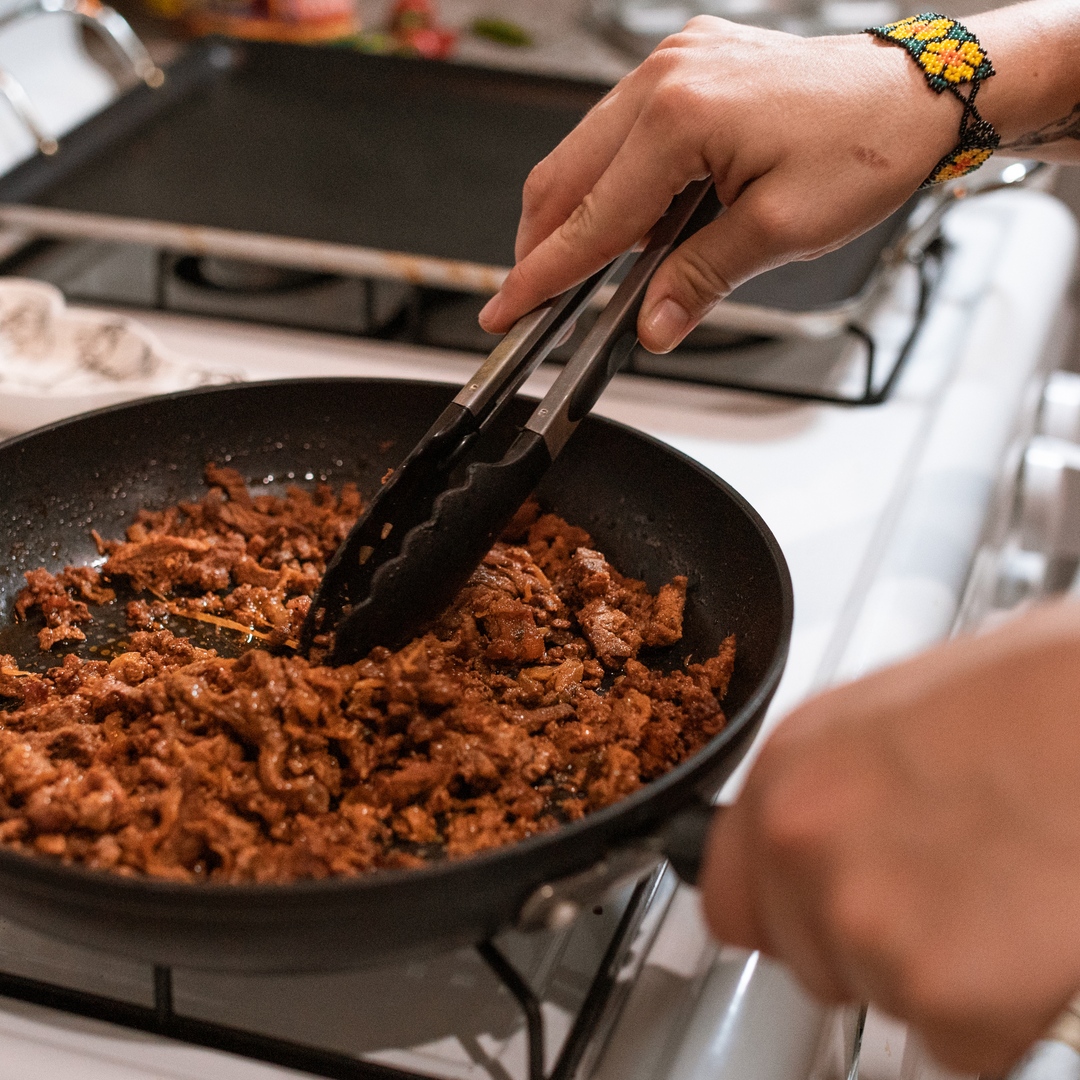 Pinza da Cucina con Cucchiaio in Silicone e Acciaio Inox – Con Gancio di Chiusura