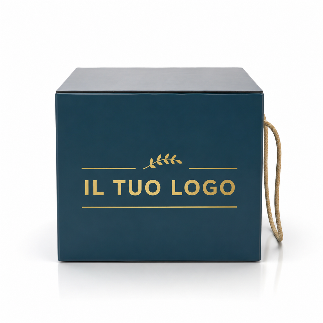 Scatola porta panettone in cartone con cordini oro - 24x24cm Altezza 18cm