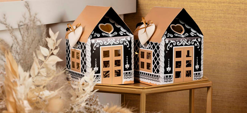 Scatola Panettone casetta decorata